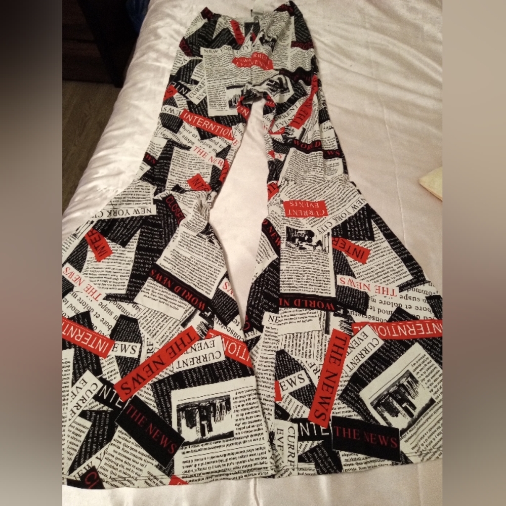 Red,black,and white newspaper Flare Pants with Stretchy Waists